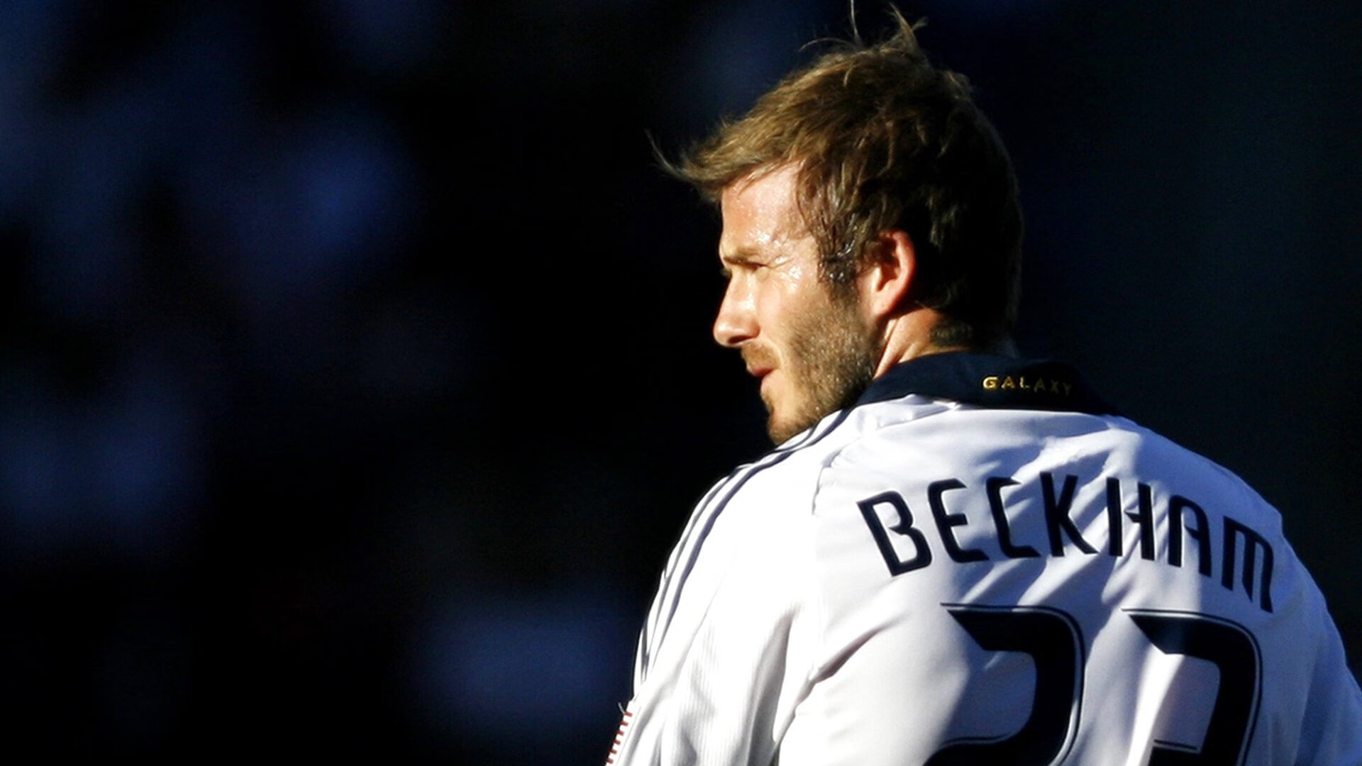 爱游戏综合娱乐-逆转“奇迹之战”：欧洲足球的经典奇迹瞬间，足球电影奇迹的诞生